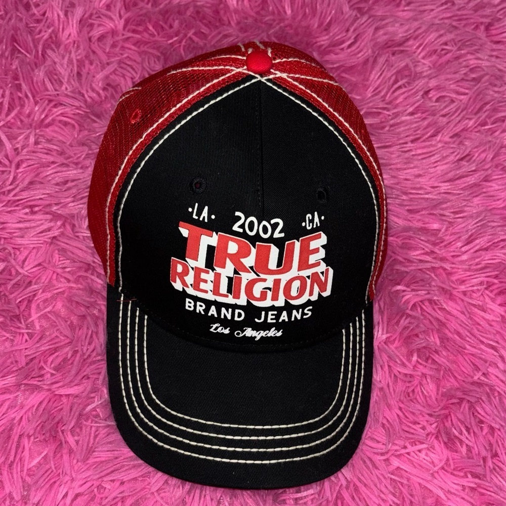 True Religion Trucker Logo Adjustable Cap - Picture 2 of 11